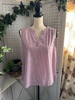 Natural Reflections Lavender and White Striped Sleeveless V-Notch Top